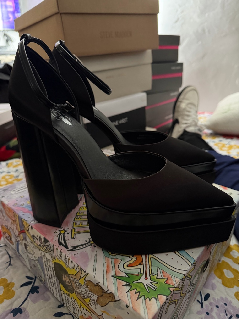 Jeffrey Campbell Black Platform Ankle-Strap Pumps